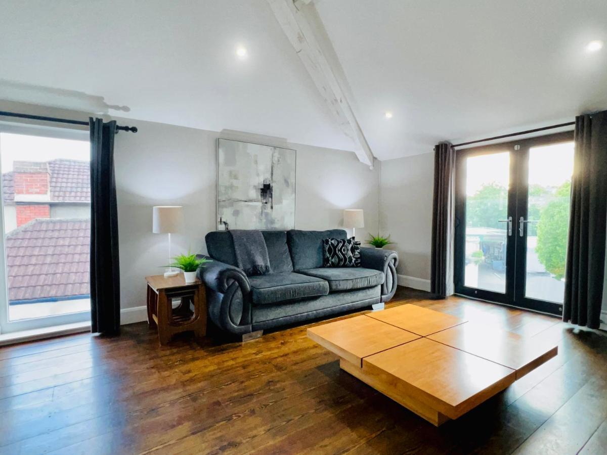 Smart-Home In Original Victorian Building Bristol Exterior foto