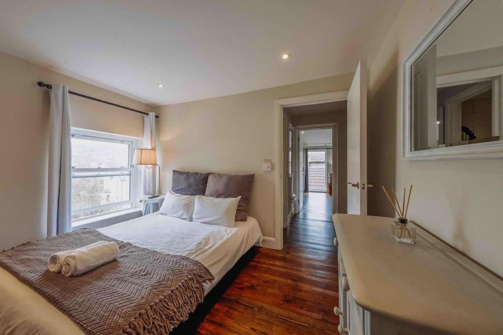 Smart-Home In Original Victorian Building Bristol Exterior foto